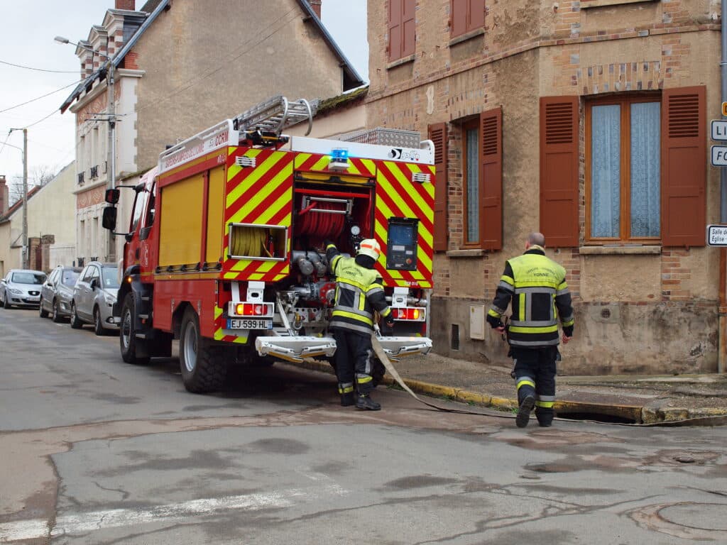 Villemanoche FR 89 sapeurs pompiers a1